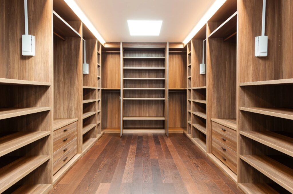 Advantages of closet systems